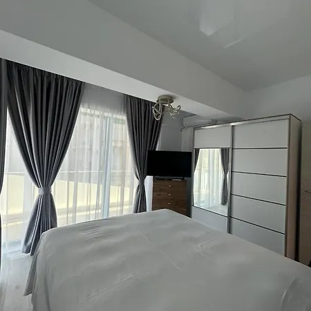 Luxury- Hf Mamaia Nord Navodari